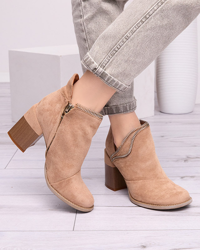Bottes isolées marron clair pour femmes sur le poteau Mukis - Chaussures