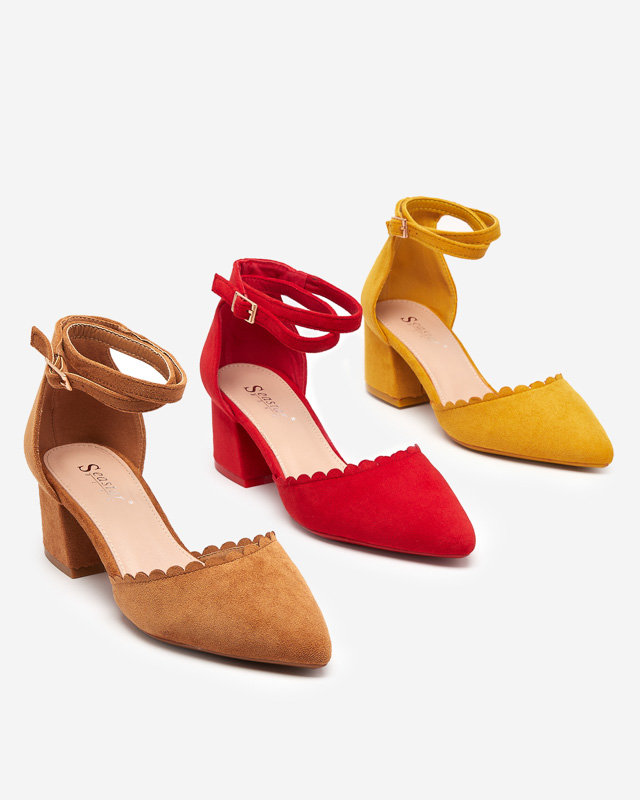 OUTLET Sandales camel femme en éco-daim sur le poteau Ametis - Footwear