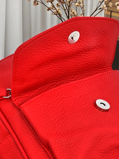 Collection Artemisia : Petit Sac à Dos pour Femme Królewska Moda en Cuir Écologique Rouge
