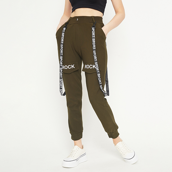 Pantalon cargo pour femme vert foncé avec bretelles - Vêtements