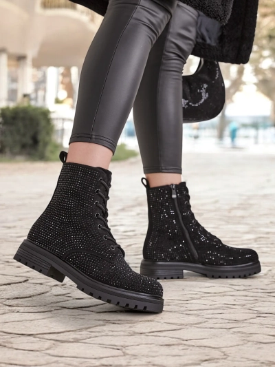 Bottes à lacets pour femmes Royalfashion avec des strass Russos