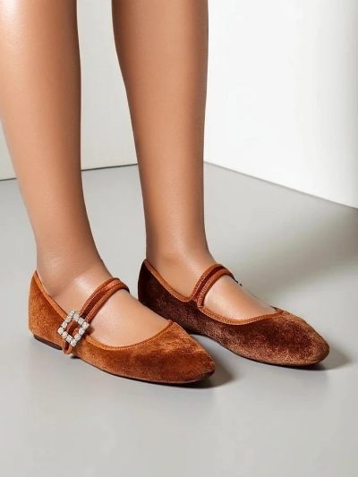 Royalfashion Ballerines pour femmes en velours avec une boucle et une sangle Enribes