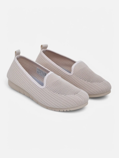 Moda Bella Chaussures beiges pour femmes à talons plats