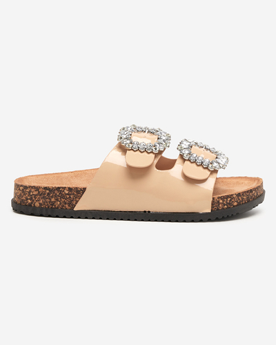 Chaussons femme beiges avec fermoirs décorés. Olimika - Footwear