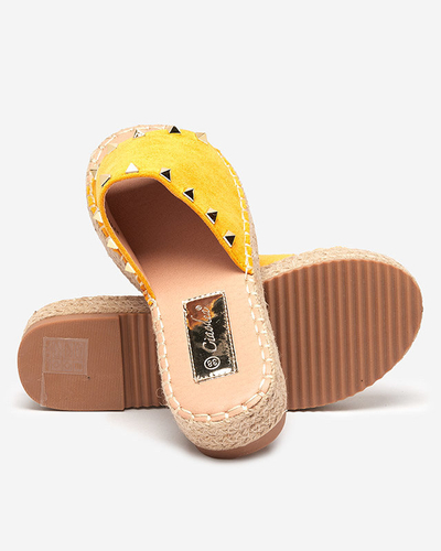 OUTLET Sandales femme en éco-daim moutarde à clous Kanise - Souliers