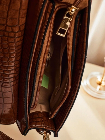 Sac pour femme Sofia marron en daim et cuir écologique crocodile avec bandoulière