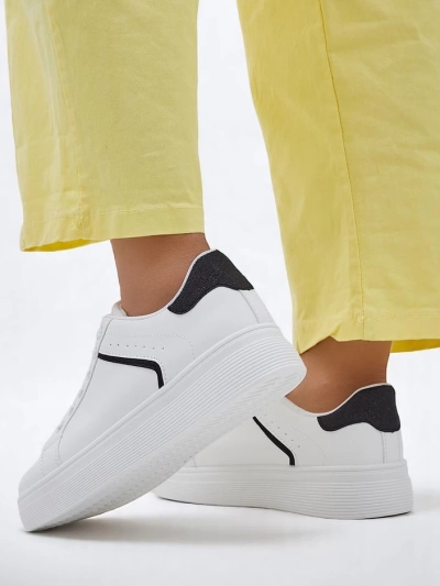 Baskets de sport pour femmes Royalfashion sur semelles épaisses Uensi