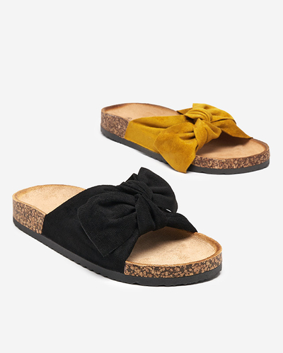 Chaussons femme en éco-daim moutarde avec nœud Maqelia - Footwear