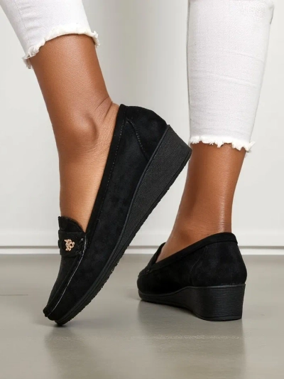 Mocassins pour femmes Royalfashion sur une semelle compensée basse Polefle