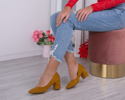 OUTLET Escarpins sur poteau de couleur moutarde Madisynn- Chaussures