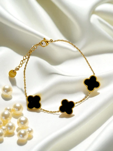 Bracelet Aurelia Nero Fiore en acier chirurgical plaqué or