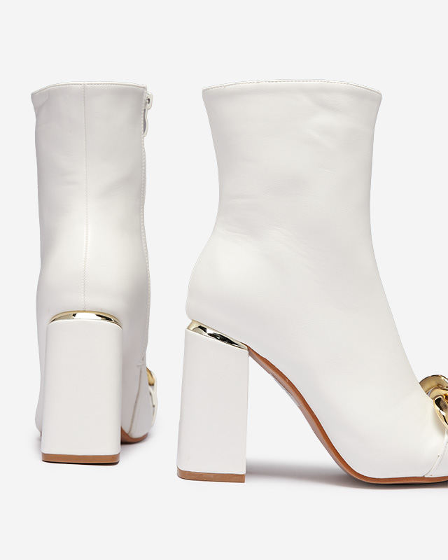 Bottes blanches à talons hauts pour femmes avec embellissements dorés Amiop- Footwear