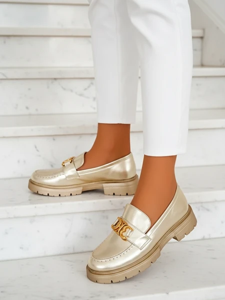 Mocassins Dorés Chloé Style Élégant pour Femmes