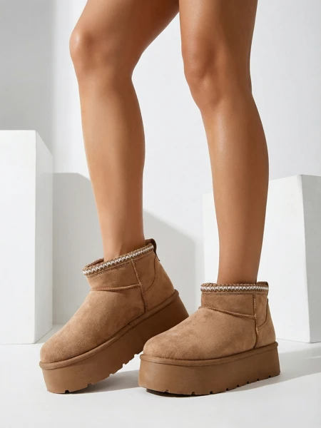 Royalfashion Bottes courtes pour femmes a'la bottes de neige Xoalla