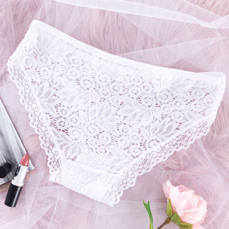 Culotte femme grande taille en dentelle blanche - Sous-vêtements