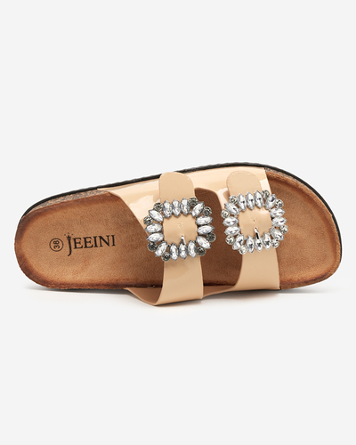 Chaussons femme beiges avec fermoirs décorés. Olimika - Footwear