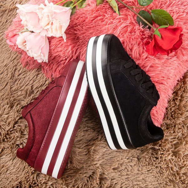 Sneakers femme en brocart bordeaux sur la plateforme Acssias - Chaussures 1