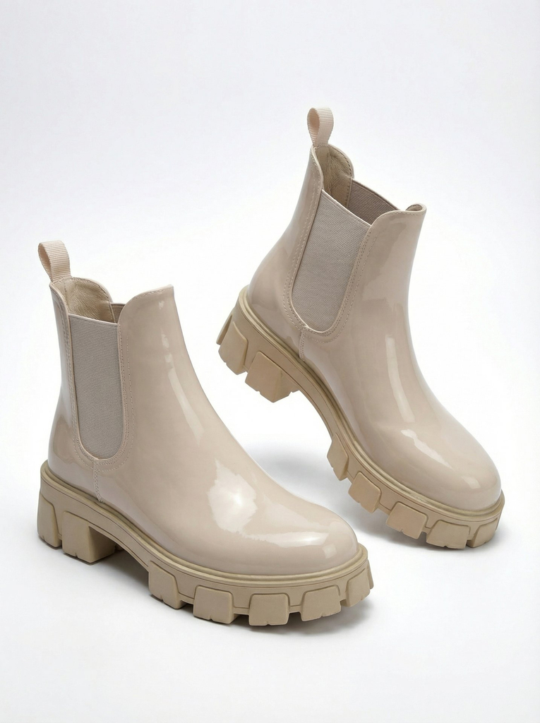 Royalfashion Bottines à semelle massive en cuir écologique verni Calista Weide