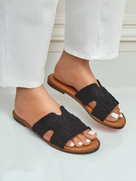 Rpyalfashion Sandales pour femmes avec une bride décorative Braida