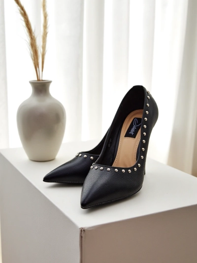 Royalfashion Escarpins femmes avec clous Koscalle