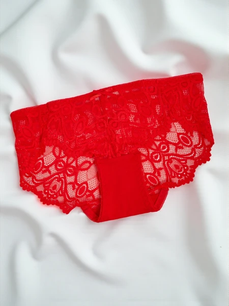 Culottes pour femmes avec dentelle