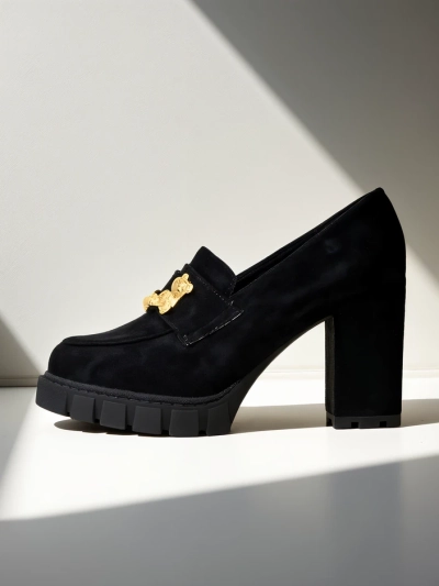 Chaussures Noires Spectaculaires à Talons Carrés en Daim Élégantes et Tendances