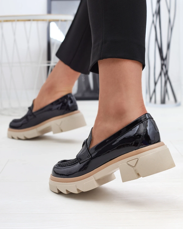 Mocassins noirs laqués pour femme avec décoration Sarix - Footwear