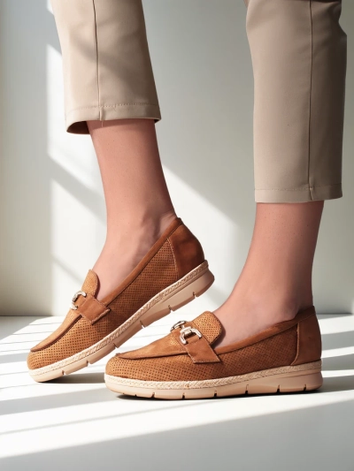 Royalfashion Chaussures basses pour femmes avec une décoration sur le bout