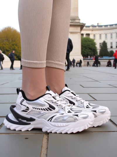 Royalfashion Baskets en cuir verni pour femmes Leysi