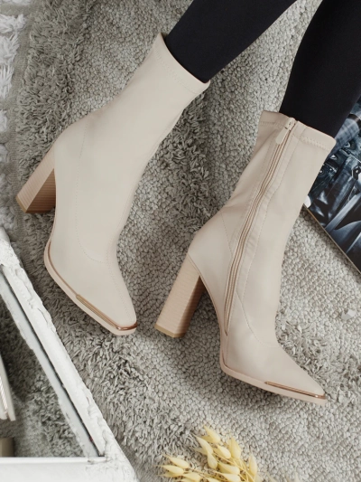 Bottines femme en cuir écologique à talons épais Morvella