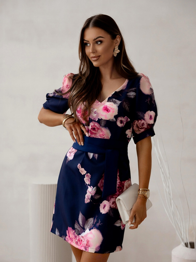 Robe pour femme Royalfashion longueur genou avec des manches courtes bouffantes et une ceinture avec de belles roses