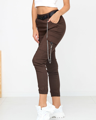 Pantalon cargo isolé marron avec poches - Vêtements