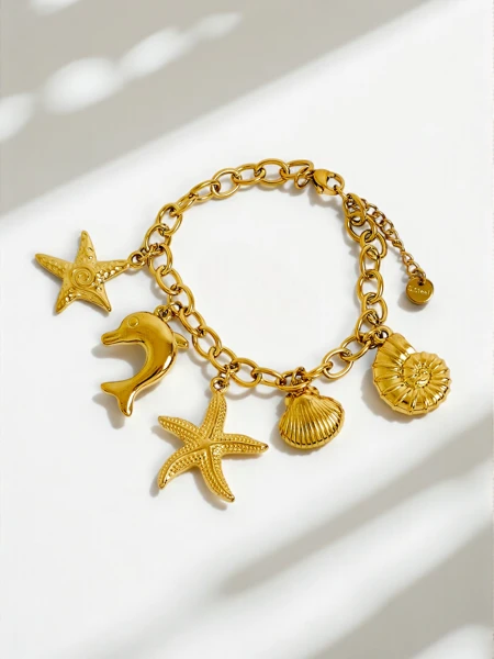 Collier Solaria Lunae Aurelia – avec des breloques soleil et lune