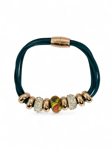 Bracelet pour femmes avec perles et zircons