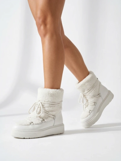 Bottes de neige pour femmes avec peau de mouton Uvella