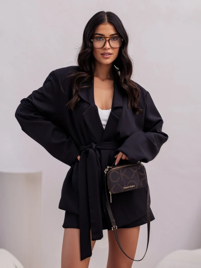 Royalfashion Ensemble élégant pour femmes avec un blazer à nouer et une jupe-shorts