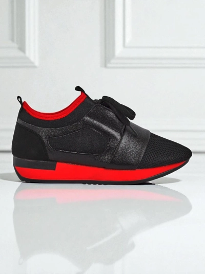 Sneakers pour femmes Artemida Nero en tissu et cuir écologique avec accent rouge