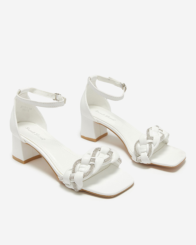 OUTLET Sandales blanches pour femmes sur le poteau de Marienka - Chaussures