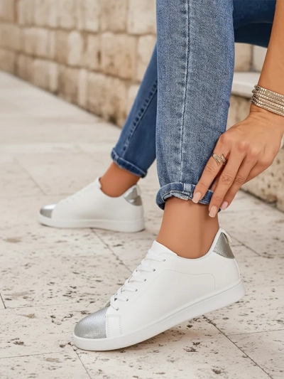 Baskets élégantes pour femmes Royalfashion Calista argent et blanc en cuir écologique
