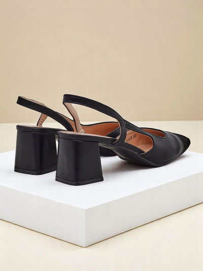 Royalfashion Escarpins pour femmes à talons bas avec bout décoratif Eleganzo