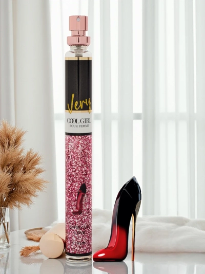 Inspirée Eau de Parfum Femme Very Cool Girl Glam