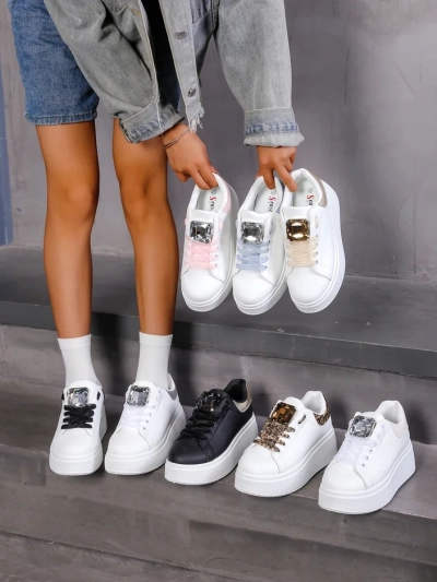 Baskets de sport pour femmes Royalfashion sur une plateforme Safirrat