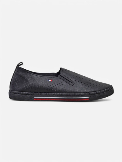 Chaussures féminines à enfiler perforées Royalfashion Vielles