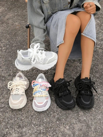 Chaussures de sport pour femmes Royalfashion sur une semelle épaisse Loness