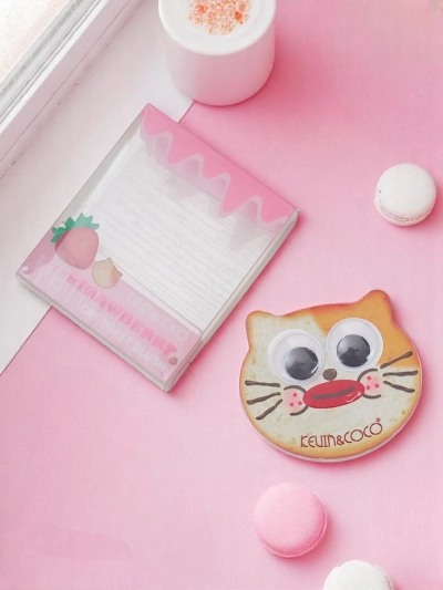 Kevin&Coco Cat Toast Blush Fard Pressé Fraise