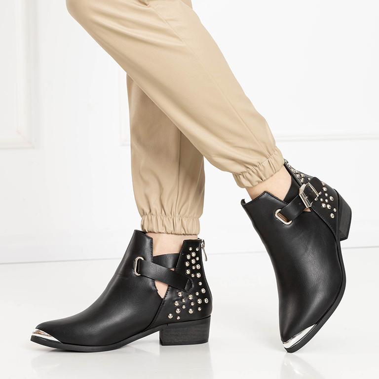 Bottines noires pour femmes avec clous et rayures Igunos - Chaussures