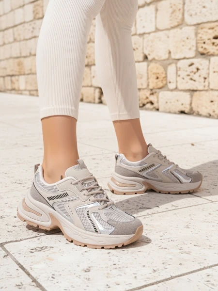 Aurelia Luna baskets à lacets écru pour femmes Royalfashion