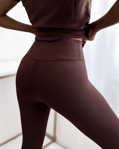 Royalfashion Ensemble de sport pour femmes marron foncé avec cœurs