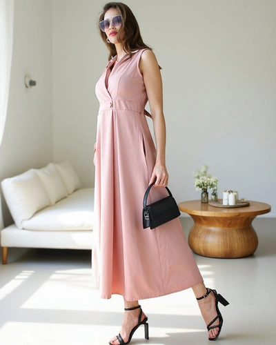 Robe sans manches Royalfashion pour femmes avec un décolleté enroulé Bizness