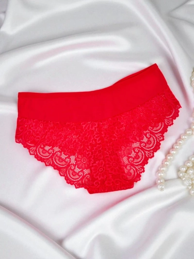 Culottes pour femmes avec dentelle et fines brides
